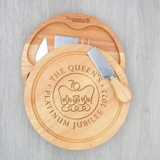 The Queen's Platinum Jubilee Cheese Board Set